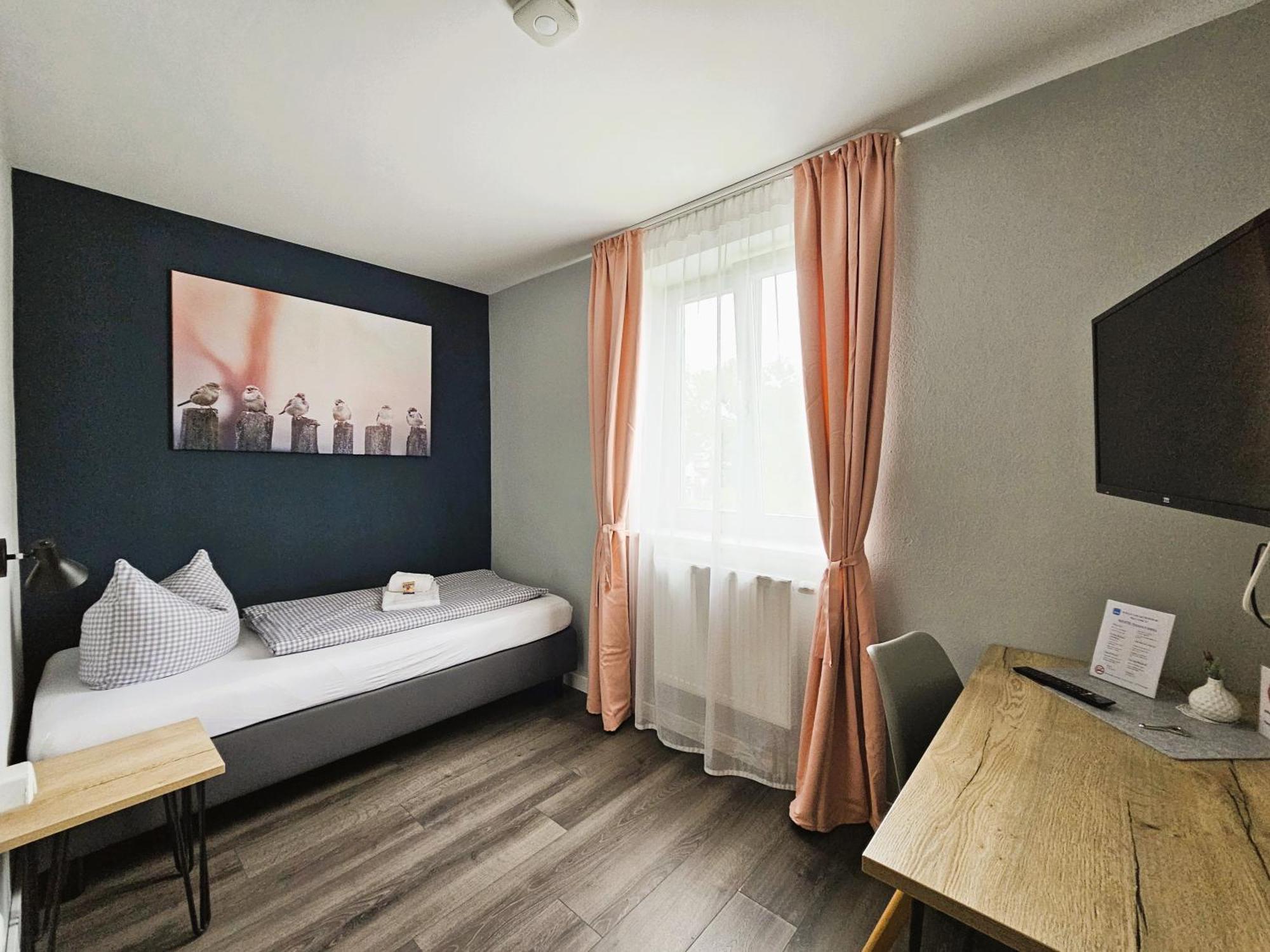 Novitel Pension Pliening - Muenchen Messe المظهر الخارجي الصورة