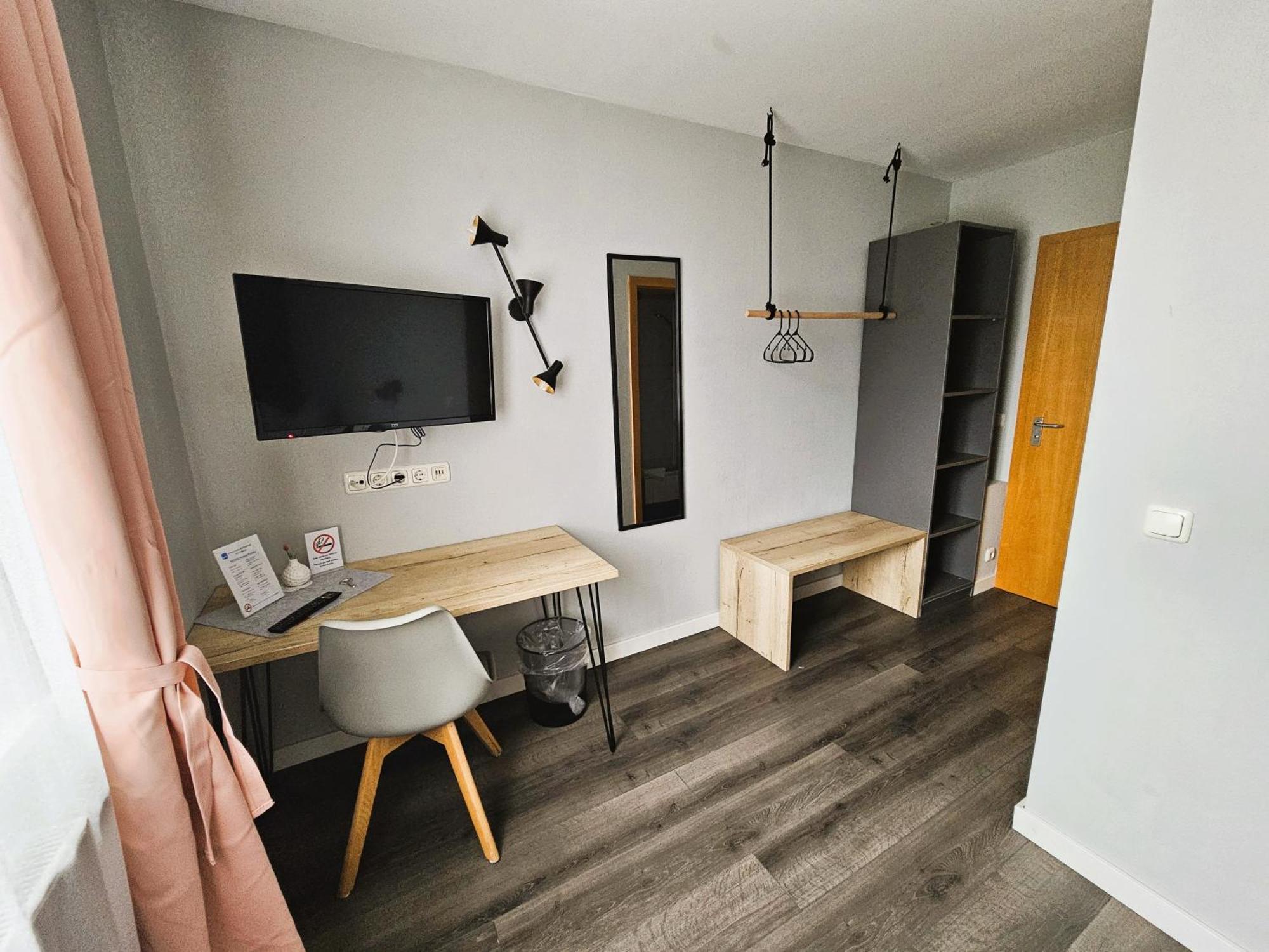 Novitel Pension Pliening - Muenchen Messe المظهر الخارجي الصورة