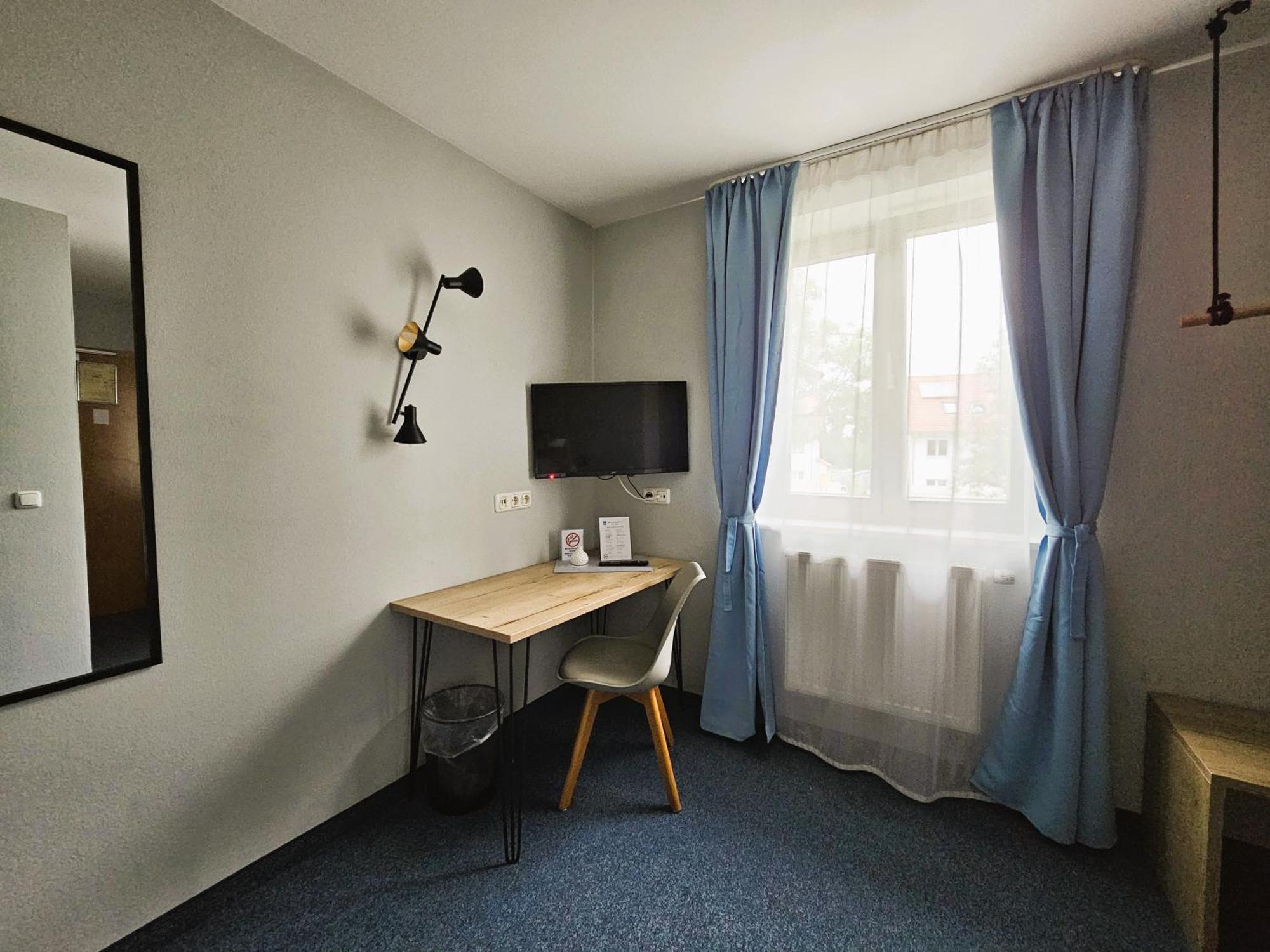 Novitel Pension Pliening - Muenchen Messe المظهر الخارجي الصورة