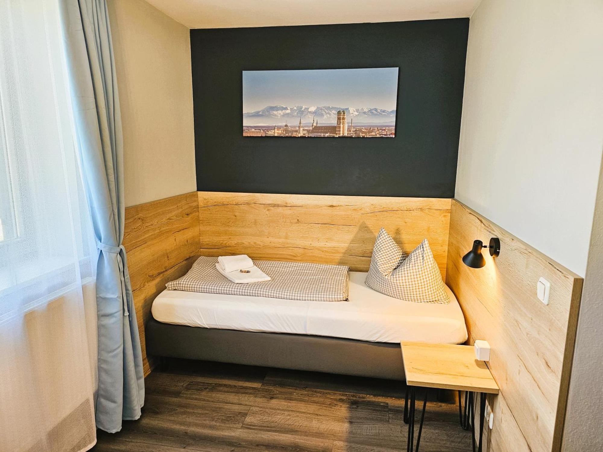 Novitel Pension Pliening - Muenchen Messe المظهر الخارجي الصورة