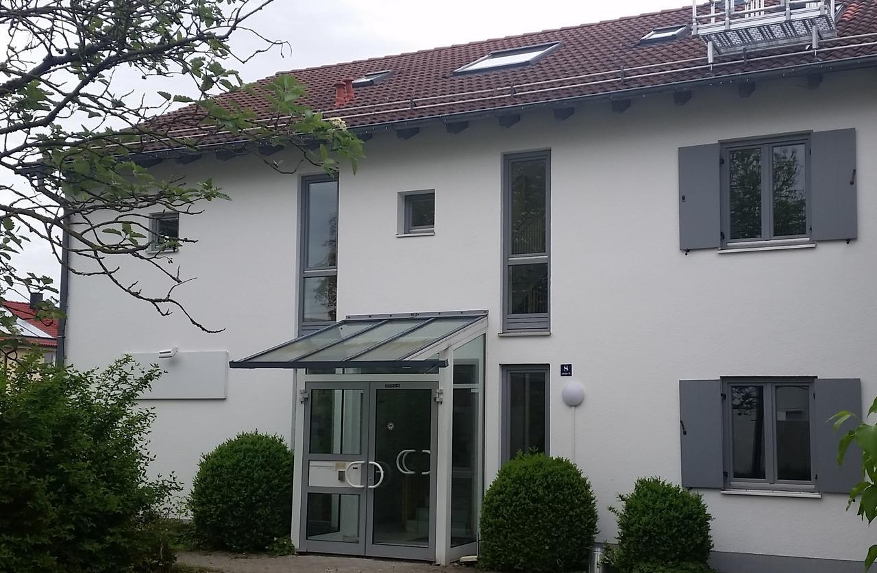 Novitel Pension Pliening - Muenchen Messe المظهر الخارجي الصورة